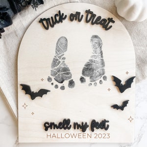 DIY Halloween Footprint Sign, Baby's First Halloween, Halloween Sign, Halloween Keepsake, Footprint Keepsake, Halloween DIY Crafts