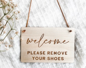 Please Remove Your Shoes Sign,  No Shoes Sign, Remove Shoes Sign, Front Door Sign, Front Door Hanger, Shoes Off Sign
