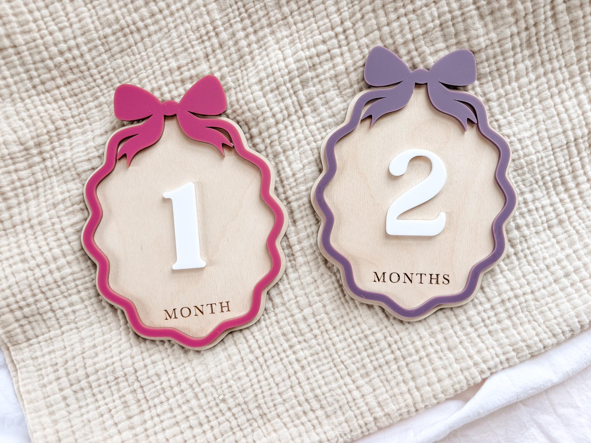 Baby Monthly Milestone Cards With Bow – Wooden Scalloped Month Markers ...
