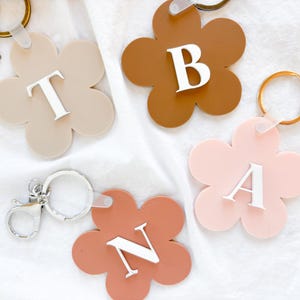 Flower Monogram Keychain, Diaper Bag Tag, Kids Backpack Keychain, Kids Backpack Tags, Personalized Keychain, Kids Name Keychain
