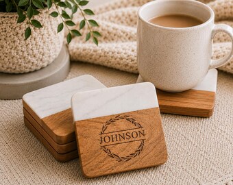 Juego de 4 posavasos personalizados con apellido familiar / Posavasos de madera grabados / Regalo corporativo / Regalo de agradecimiento al cliente / Regalo de inauguración de casa