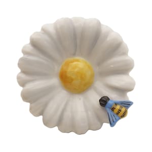 Hand-Painted Limoges Trinket Box, Daisy Flower with Bee