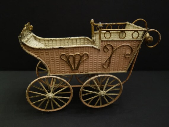 doll carriage