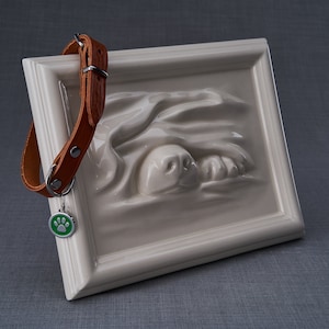 Dog Cremation Urn for Ashes - Off-white/Ceramic