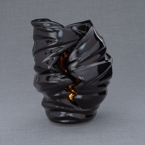 Art Urn for Ashes &quot;Light&quot; - Large/Lamp Black/Ceramic