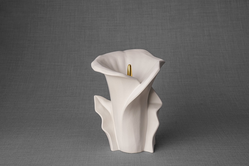 High-quality ceramic cremation urn for human ashes, suitable for home, garden or columbarium. This is a medium size urn. Calla Lily Flower Urn for Ashes. Calla Flower Cremation Urn by Pulvis Art Urns Handcrafted memorial flower urn by Pulvis Art Urns