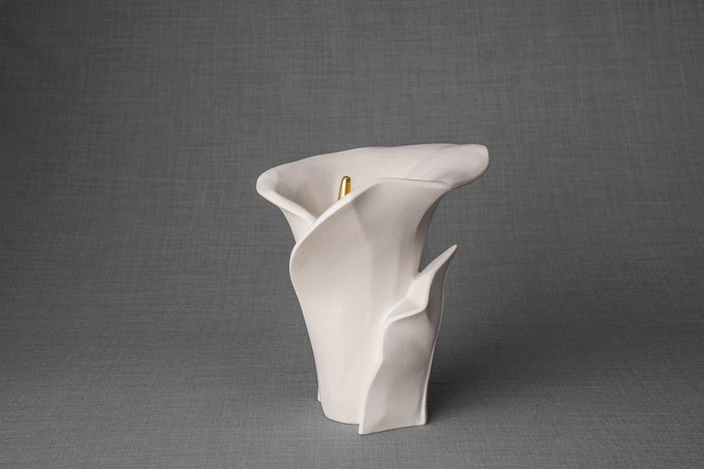 High-quality ceramic cremation urn for human ashes, suitable for home, garden or columbarium. This is a medium size urn. Calla Lily Flower Urn for Ashes. Calla Flower Cremation Urn by Pulvis Art Urns Handcrafted memorial flower urn by Pulvis Art Urns
