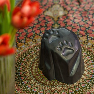 Paw Print Urn For Pet Ashes - Dark Matte / Ceramic Pet Urn