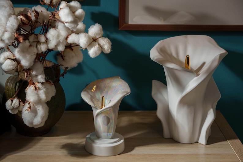 Pulvis Art Urns creates exceptional handmade cremation urns for humans and pets, carefully crafted in Europe by skilled artisans. Each urn combines modern design with timeless craftsmanship, offering a unique and meaningful way to honor a loved one. Made from premium ceramic materials, Pulvis urns are suitable for display at home or for outdoor memorials, blending beauty, durability, and symbolism. Every piece is thoughtfully designed to celebrate life, love, and remembrance.