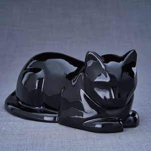 猫の骨壺 - ランプブラック | 陶器 | ハンドメイド