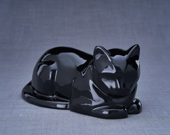 Cat Cremation Urn for Ashes - Lamp Black/Ceramic