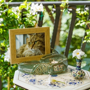 Cremation Urn &quot;Cozy&quot; - Oily Green Melange | Ceramic Picture Frame Urn