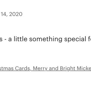 Puede incluir: Cinco estrellas de calificaci&oacute;n para tarjetas de Navidad de Disney con el texto "Really nice cards - a little something special for my Disney friends!" y el nombre del producto "Disney Christmas Cards, Merry and Bright Mickey Mouse C..."