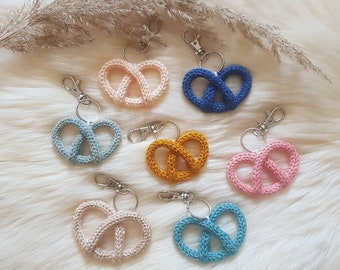 Natural wool pretzel key holder / Tricot key holder