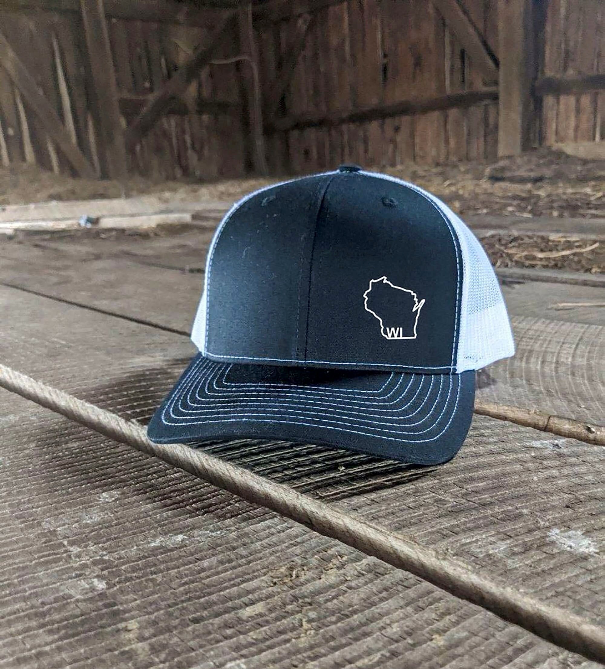 Christmas Gift Wisconsin Outline Hat 