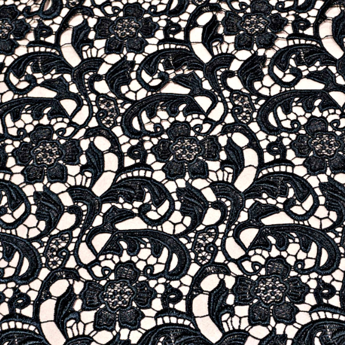 12 Toppe Floreali 3D Nere - Per Decorare Abiti E Progetti Fai Da Te