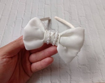 Ivory cream headband, Bow headband, Kids Headband, Ivory hair clip, Girl hair clip, Baby Bow, Ivory Girl Bow, Bun Hair Bow, Hard Headband