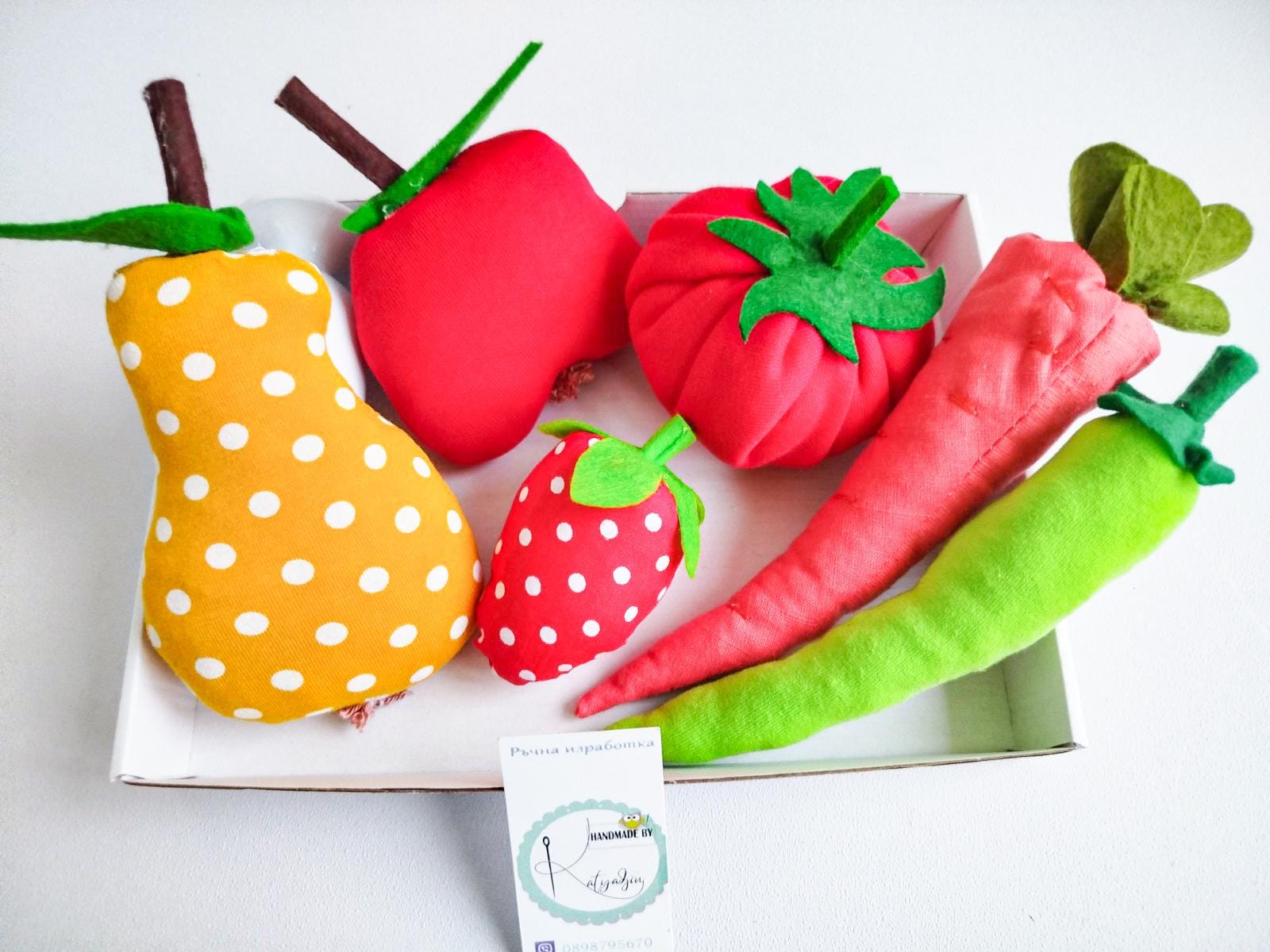 Set of fruit and vegetables from felt and fabric,  photography props, strawberry, red apple, pear, green pepper, red tomato, carrot