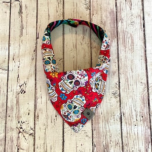 Day of the Dead Dog Bandana | Sugar Skulls Bandana | Bandana for Dogs | Pet Bandana | Dia De Los Muertos | Reversible | Snap On Bandana