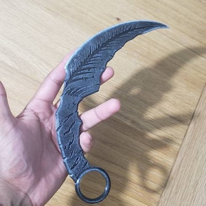 Mazikeens Daggers - Lucifer - 3D Printed Prop - Cosplayer - Custom - Painted