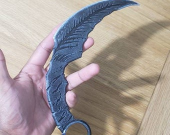 Mazikeens Daggers - Lucifer - 3D Printed Prop - Cosplayer - Custom - Painted