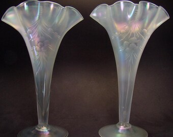 Jarrones de vidrio grabado con parte superior ondulada Verre de Soi - Década de 1920