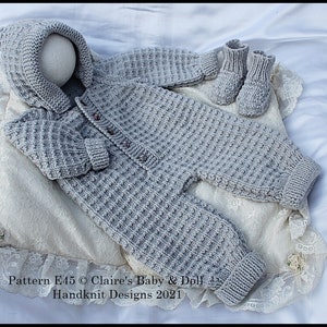Knitting Pattern for cosy waffle style all in one fits 16-22 inch doll or preemie-3m+ baby