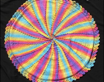 Knitting Pattern Circular Blanket in three sizes: knitted on straight needles in one piece