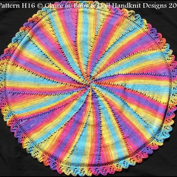 Knitting Pattern Circular Blanket in three sizes: knitted on straight needles in one piece