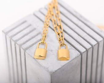 Gold lock necklace, padlock necklace, gold layering chain necklace, bold necklace, statement necklace, dainty chain necklace, gift for her