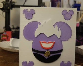 Disney themed Pen/Paint brushes/makeup brushers holder