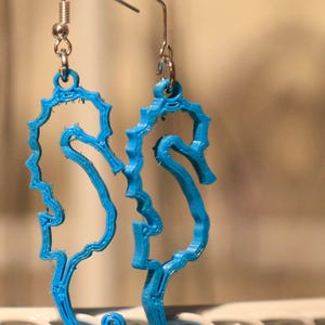 3D Printed unique Seahorse Earrings imagem 4