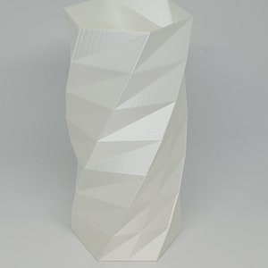 Decor Vase with modern and geometric design to enrich your table and your living image 4