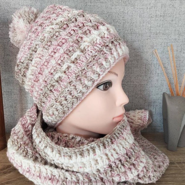 Crochet pattern for ladies Bobble hat / beanie and scarf,