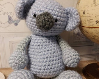 Crochet pattern to make Kodi the koala