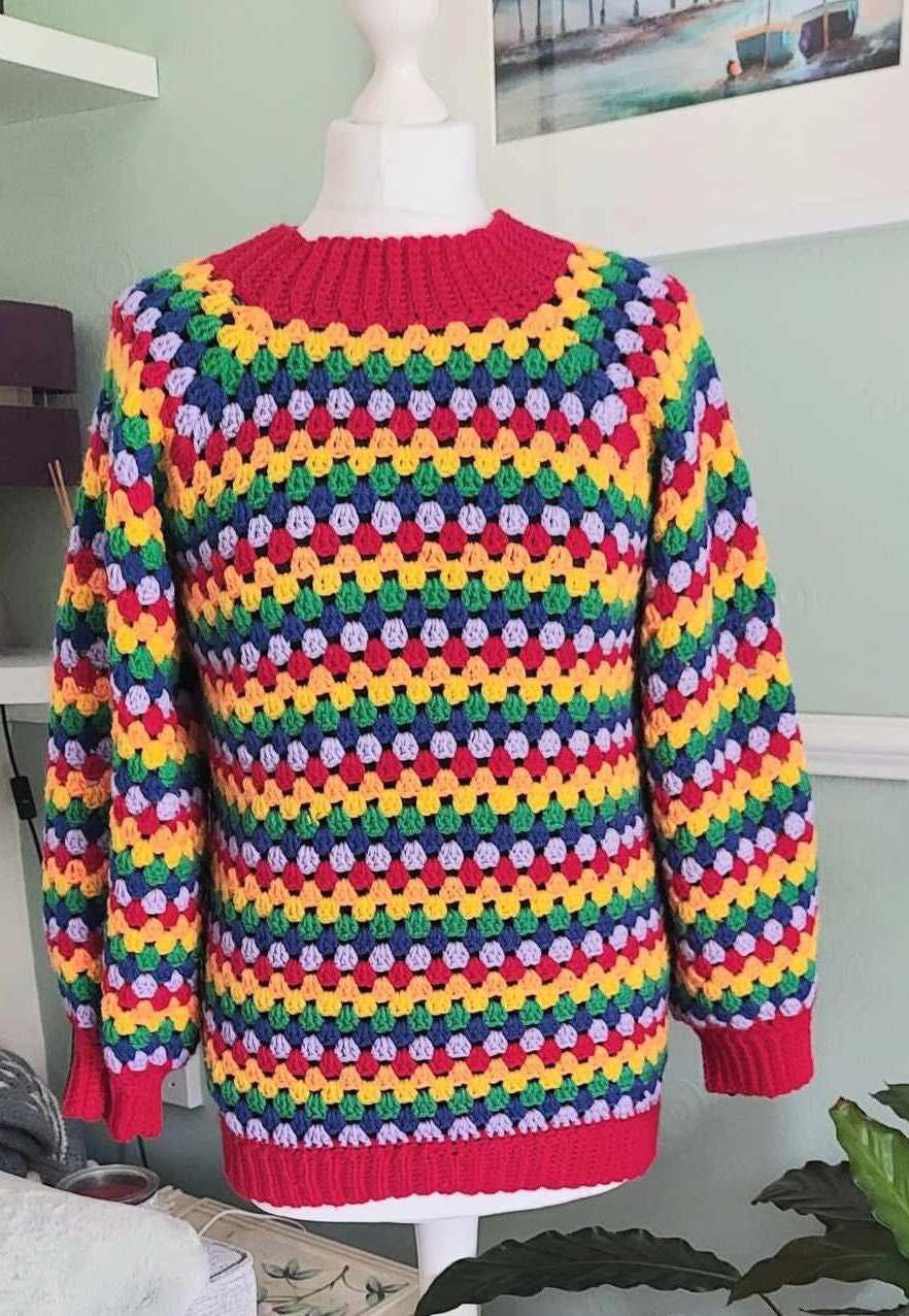 34 Crochet Jumpers with Cowl Necks, Raglans, and Crop Tops 23 Crochet jumper