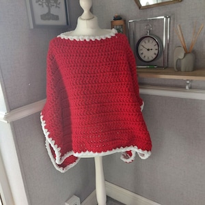 Crochet pattern for chunky Santa poncho, Christmas Crochet, beginner crochet, winter wearable, digital download