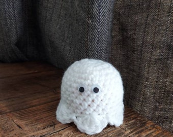 Crochet Pattern Ghost bath bomb cover Halloween trick or treat gift, crochet, craft fayre idea