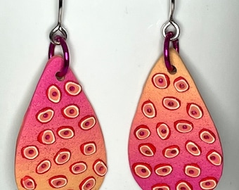 Bumpy pink earrings