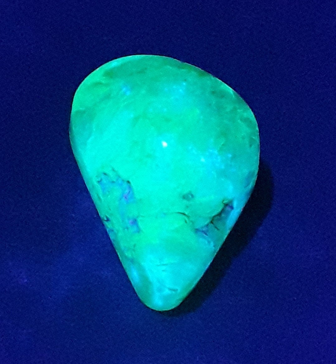 8gr. ジェミー ハイアライト オパール フリーフォーム 蛍光。メキシコ