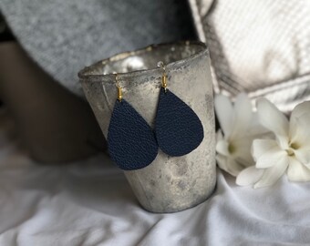 Navy (sm) leather teardrop earrings