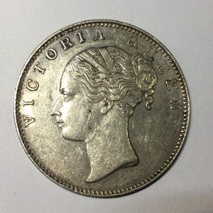India 1840 Bombay Silver Rupee Queen Victoria Coin East India Company Light Toned collectors coin Pleasing Example Sharp Devices