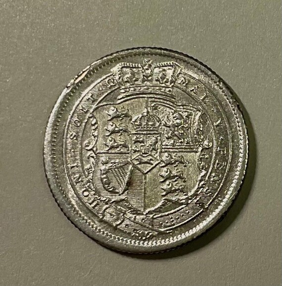 1816年 イギリス シリング銀貨 ジョージ3世 古い雄牛の頭 表面 王冠