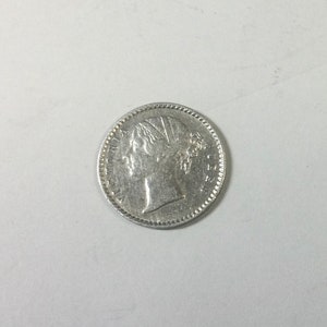 1841 East India Company British India Young Head Queen Victoria  Silver 2 Anna  Wreath Reverse Collector Coin