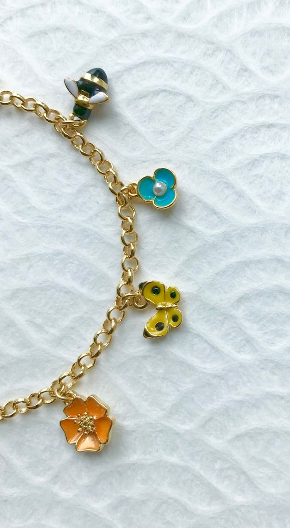 HANA Charm Bracelet - Flower Charm Bracelet With Gold Plated