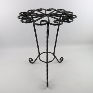 Wrought iron plant stand, vintage twisted metal side table, scrolled iron pot stand, openwork metal plant stand, 1960s small furniture