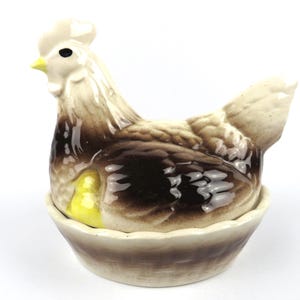 Vintage ceramic hen terrine, Covered hen-shaped dish, Glazed pottery hen, Ceramic chicken bowl, Chicken shaped container