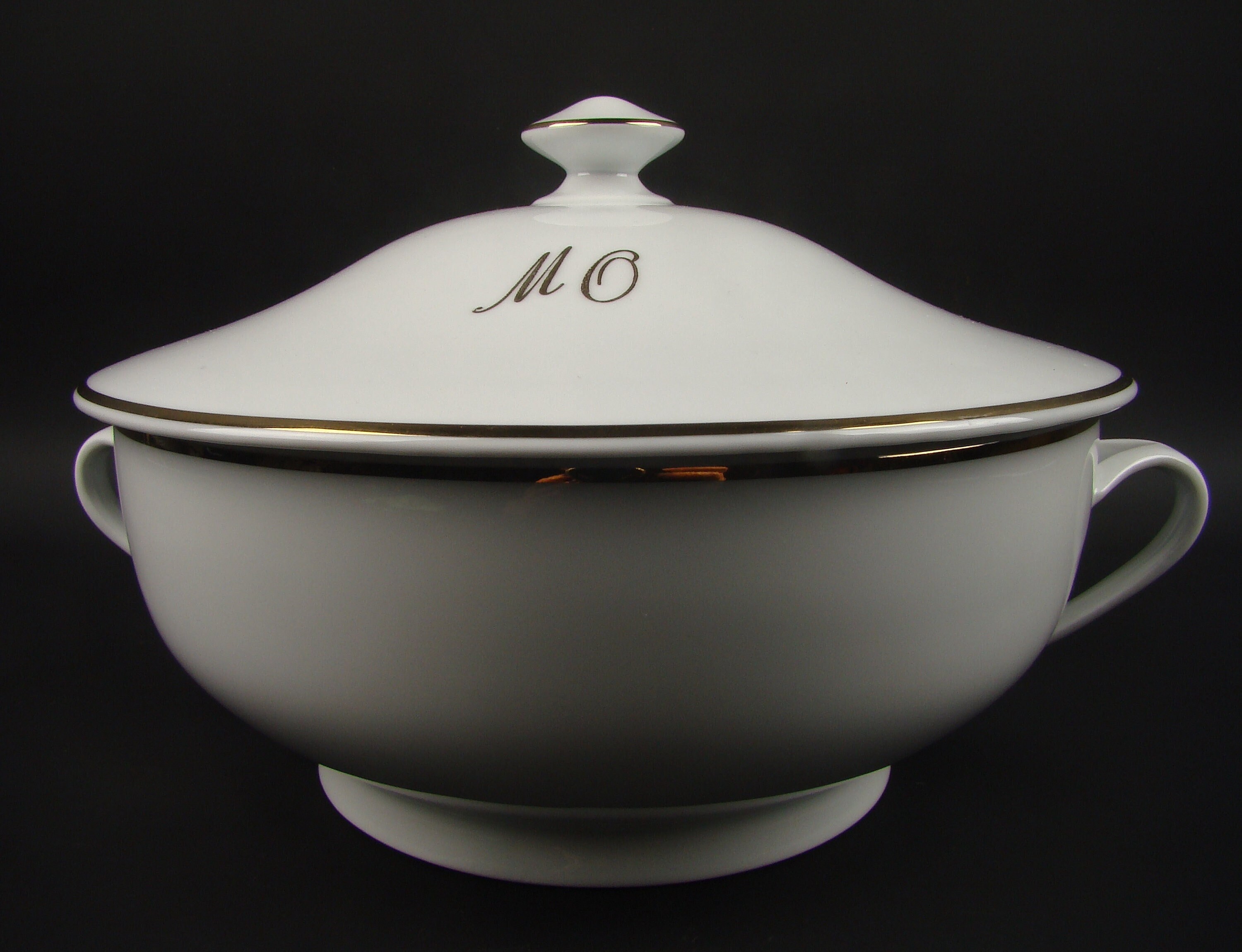Soupière Monogramme Mo en Porcelaine de Limoges L'or Blanc, Plat Service avec Couvercle Monogrammé D