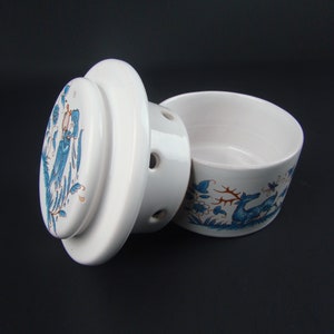 French butter dish, Hand-painted Moustiers decor butter keeper, Eco-friendly butter dish, Butter storage without refrigeration