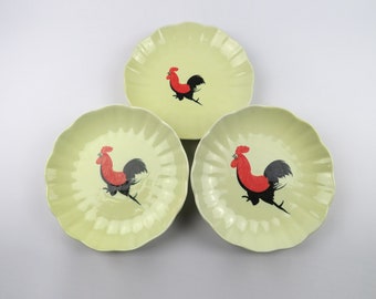 Rooster plates set of 3, Vintage ceramic plates with rooster decor, Wall hanging chicken rooster plates, French farmhouse dining